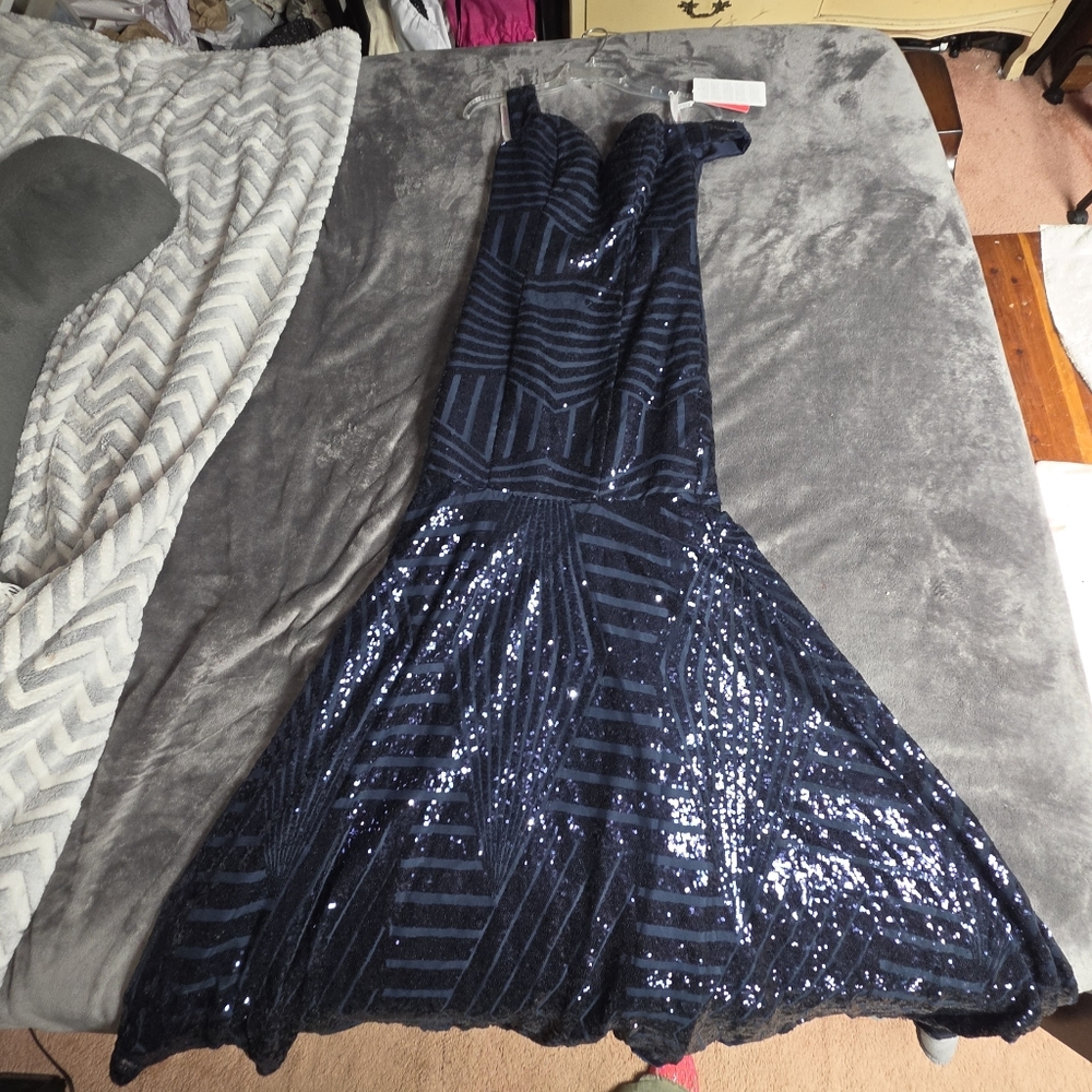 JJ's House navy sequin mermaid gown - Picture 6 of 8